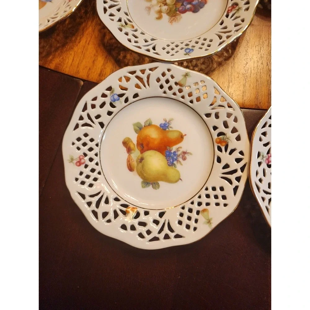 12 Antique Schumann Plates Bavaria Germany Gold Trimmed Apple, Pears Flowers